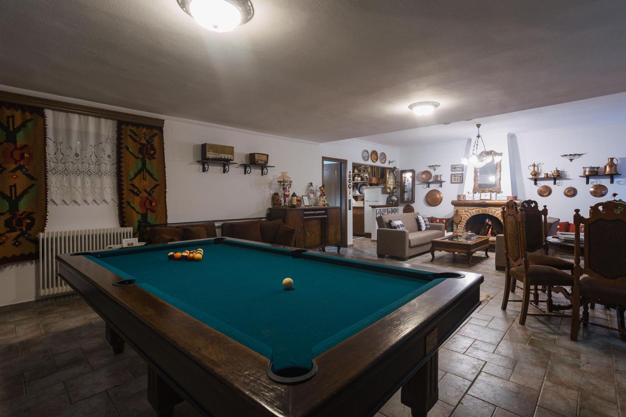 Billiard Home In Trikala Buitenkant foto
